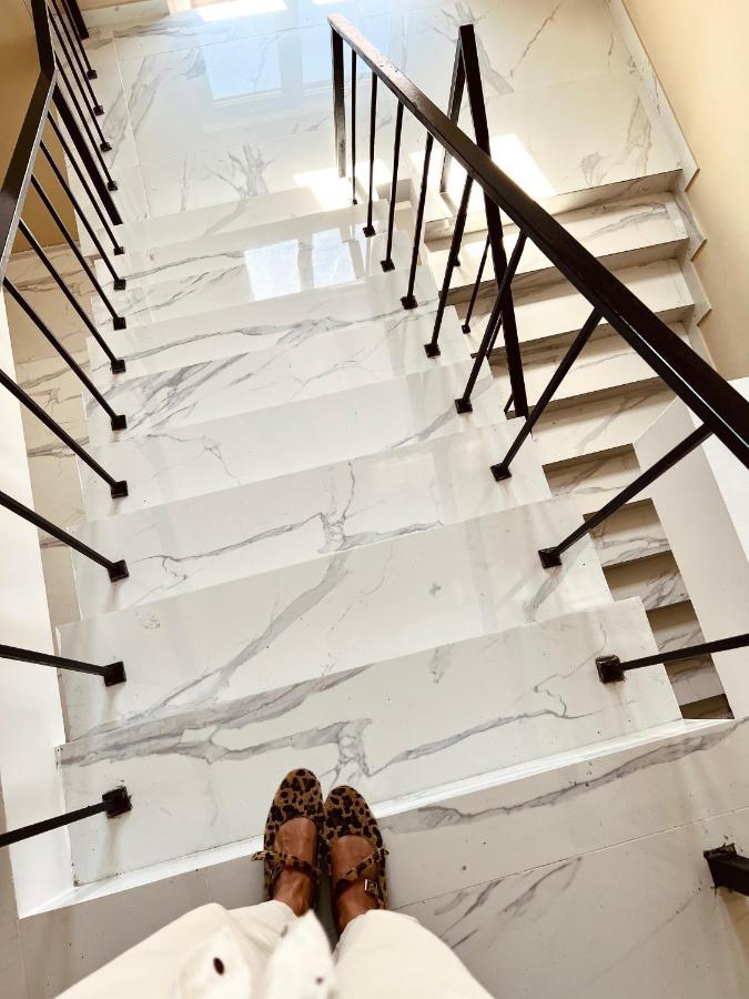 Hotel Golden กากรา ภายนอก รูปภาพ